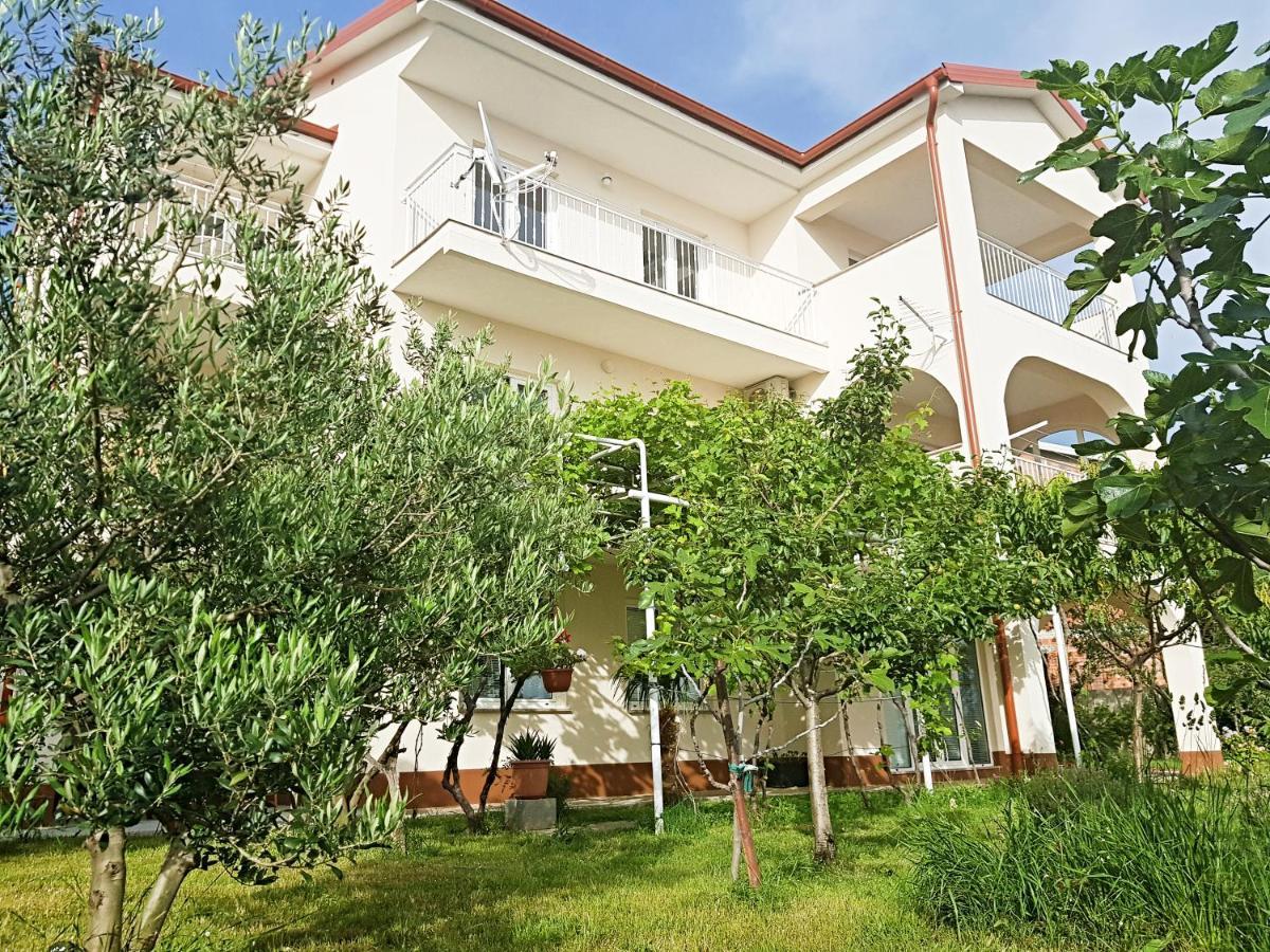 Apartments Antonio Senj  Habitación foto